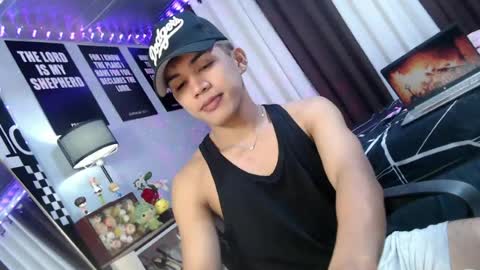 Snapshot of ur_shan21 chatting on July 2026 05:04:02 PM ur_shan21 online show from July 2026 05:04:02 PM