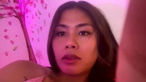 HelloIm  Girly online show from April 2026 10:54:02 PM