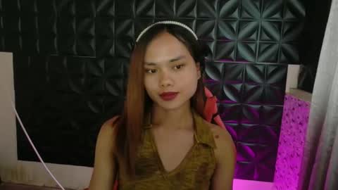 Snapshot of urasian_crisa chatting on April 2026 05:11:01 AM urasian_crisa online show from April 2026 05:11:01 AM