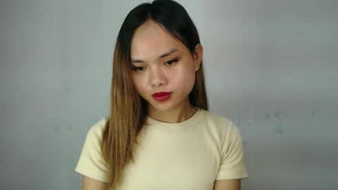 Snapshot of urasian_crisa chatting on May 2026 09:28:01 AM urasian_crisa online show from May 2026 09:28:01 AM