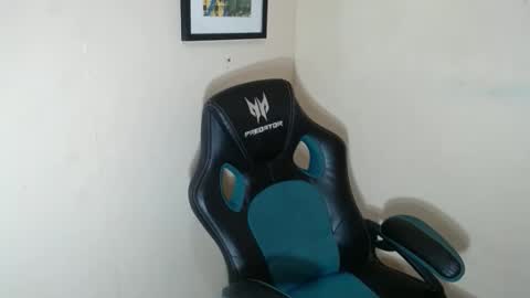 Snapshot of urasian_femboyxxx chatting on April 2026 05:07:01 PM urasian_femboyxxx online show from April 2026 05:07:01 PM