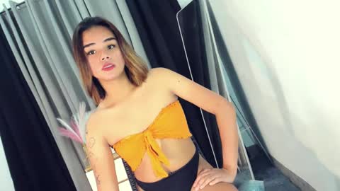 Snapshot of urasian_france69 chatting on December 2024 09:00:01 AM FRANCINE cum with me in pvt or pwrd online show from December 2024 09:00:01 AM