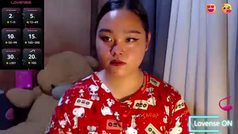 Snapshot of urasian_hotchix69 chatting on June 2026 08:02:02 PM Lycah online show from June 2026 08:02:02 PM