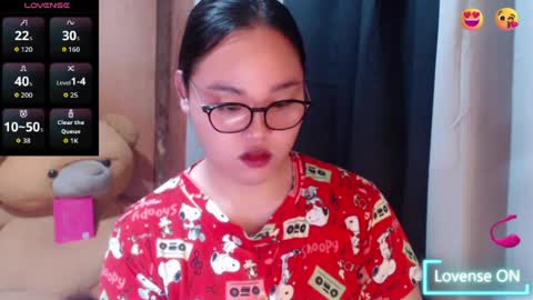 Snapshot of urasian_hotchix69 chatting on June 2026 10:40:02 PM Lycah online show from June 2026 10:40:02 PM