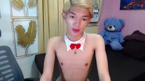 Snapshot of urasian_john20 chatting on April 2026 01:59:01 PM urasian_john20 online show from April 2026 01:59:01 PM