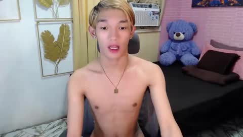 Snapshot of urasian_john20 chatting on May 2026 04:32:02 AM urasian_john20 online show from May 2026 04:32:02 AM