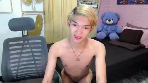 Snapshot of urasian_john20 chatting on May 2026 04:07:02 AM urasian_john20 online show from May 2026 04:07:02 AM