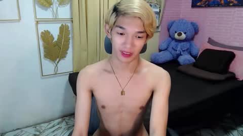 Snapshot of urasian_john20 chatting on May 2026 08:42:02 AM urasian_john20 online show from May 2026 08:42:02 AM