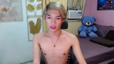 Snapshot of urasian_john20 chatting on June 2026 07:15:02 PM urasian_john20 online show from June 2026 07:15:02 PM