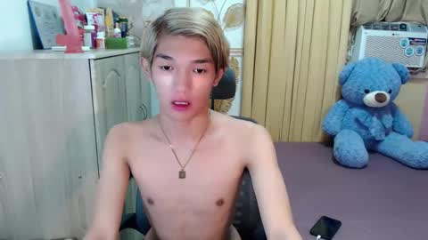 Snapshot of urasian_john20 chatting on June 2026 01:02:01 PM urasian_john20 online show from June 2026 01:02:01 PM