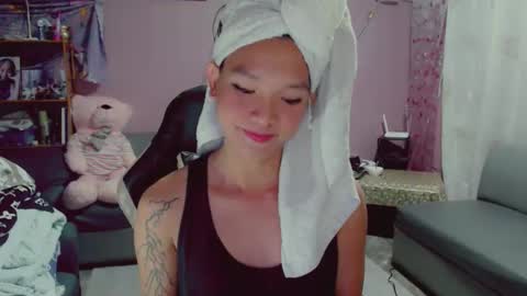 NEWRA  ALLISON online show from February 2025 11:07:02 AM