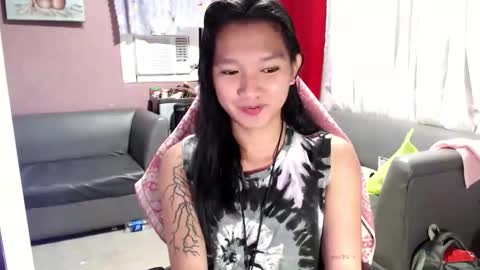 NEWRA  ALLISON online show from September 2025 05:43:02 AM