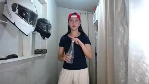 Erika online show from September 2025 08:19:01 PM