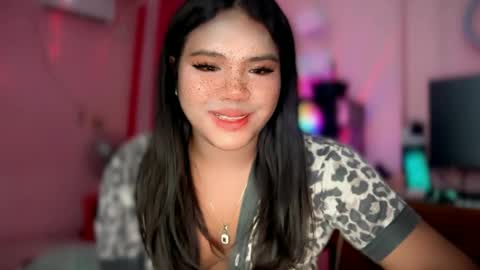Snapshot of urbabysofia0305 chatting on May 2026 06:58:01 PM Sofia online show from May 2026 06:58:01 PM