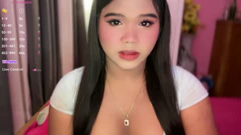 Snapshot of urbabysofia0305 chatting on May 2026 12:45:01 PM Sofia online show from May 2026 12:45:01 PM