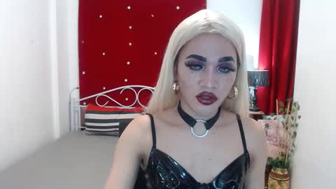 Snapshot of urcumgirlasiants chatting on February 2025 06:35:01 PM KENDALL online show from February 2025 06:35:01 PM