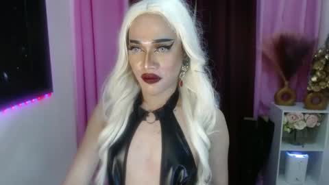 Snapshot of urcumgirlasiants chatting on October 2025 04:38:02 PM KENDALL online show from October 2025 04:38:02 PM