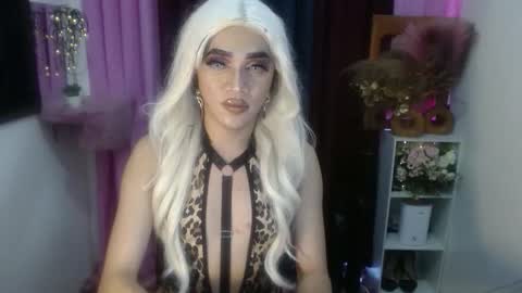 Snapshot of urcumgirlasiants chatting on February 2026 06:00:02 PM KENDALL online show from February 2026 06:00:02 PM