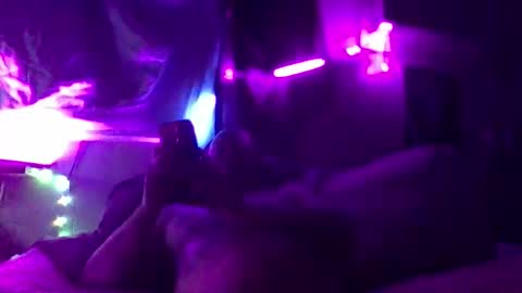 urdaddy875867 online show from November 2025 12:35:02 AM