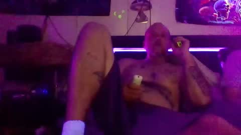 urdaddy875867 online show from April 2026 05:37:02 AM