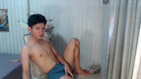 Snapshot of urdreamboy_doms chatting on April 2026 04:15:02 AM urdreamboy_doms online show from April 2026 04:15:02 AM