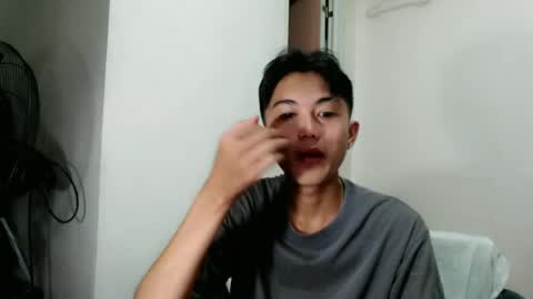 Snapshot of urdreamboy_prince chatting on June 2026 10:35:02 AM urdreamboy_prince online show from June 2026 10:35:02 AM