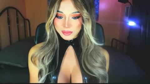 My bella 3 online show from November 2025 11:49:01 AM