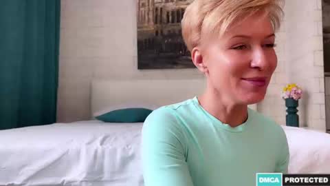 Snapshot of urgoddessjenny chatting on February 2025 06:54:01 AM Jenny online show from February 2025 06:54:01 AM