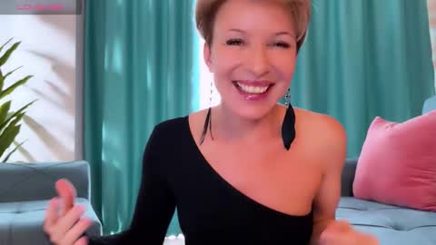 Snapshot of urgoddessjenny chatting on September 2025 12:21:02 PM Jenny online show from September 2025 12:21:02 PM