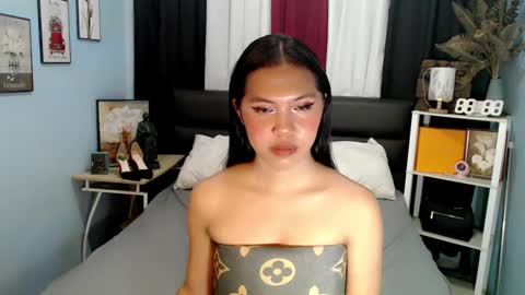 Snapshot of urhot_fcking_zoey chatting on January 2025 07:21:02 PM zoey noir online show from January 2025 07:21:02 PM