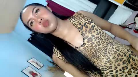 Snapshot of urhot_fcking_zoey chatting on January 2025 09:19:01 PM zoey noir online show from January 2025 09:19:01 PM