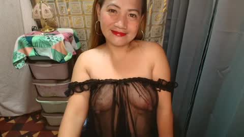 Snapshot of urhotmomzoey chatting on July 2026 01:50:01 PM urhotmomzoey online show from July 2026 01:50:01 PM