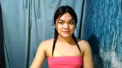 urhottie_bella online show from July 2026 03:10:01 PM