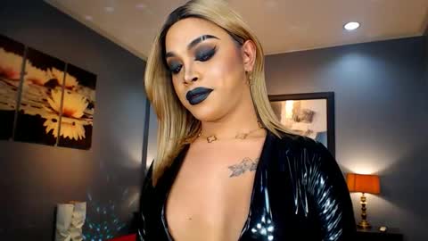 UrMajestyTyra online show from February 2025 02:16:01 AM