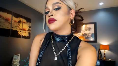 UrMajestyTyra online show from February 2025 05:13:01 AM