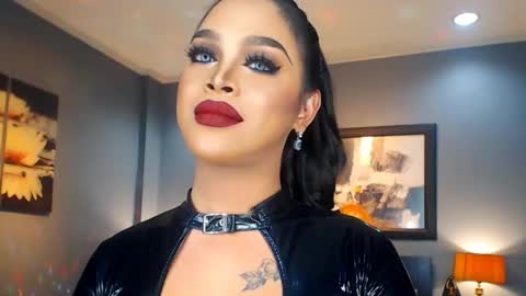 UrMajestyTyra online show from February 2025 11:15:01 PM