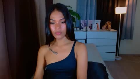 Snapshot of urmistress_sanya chatting on March 2026 02:27:01 PM ur fave sanya online show from March 2026 02:27:01 PM