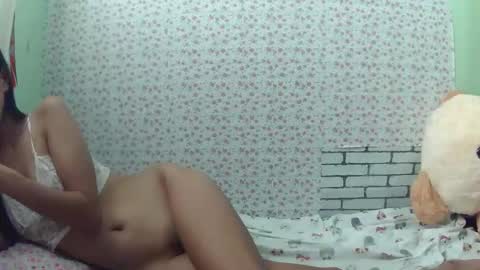 It me SHELLA  online show from November 2025 01:03:02 AM