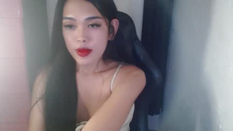 Snapshot of urpinayjenfuckerxxx chatting on January 2025 03:29:01 AM Jenny online show from January 2025 03:29:01 AM