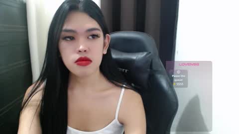 Snapshot of urpinayjenfuckerxxx chatting on February 2025 09:47:02 PM Jenny online show from February 2025 09:47:02 PM