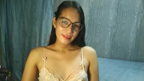queen julia not into CHEAPGUY online show from May 2026 01:19:01 PM