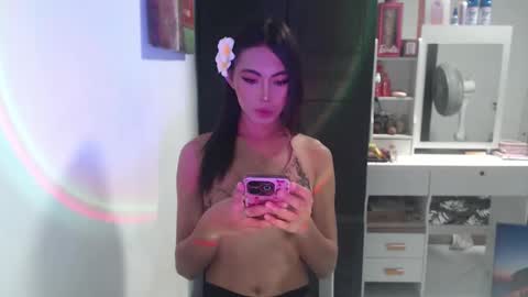 urpretty_mistake online show from April 2026 04:48:02 AM