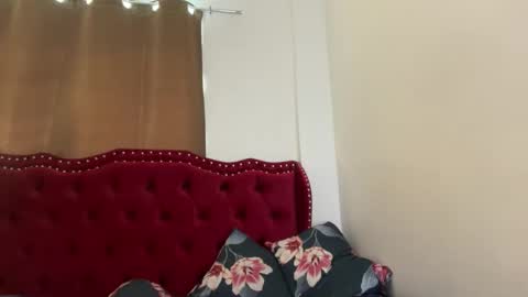 Janine online show from September 2025 05:41:01 AM