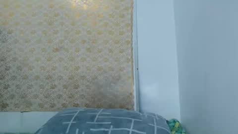 Snapshot of ursexy_pinay_skinny chatting on October 2025 05:46:01 AM im jenny online show from October 2025 05:46:01 AM