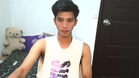 ursweetie_boy online show from March 2026 07:09:02 AM