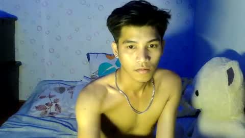 Snapshot of ursweetie_boy chatting on July 2026 02:14:02 PM ursweetie_boy online show from July 2026 02:14:02 PM