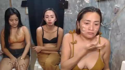 Snapshot of ursweetpinky chatting on May 2026 12:27:02 AM ursweetpinky online show from May 2026 12:27:02 AM