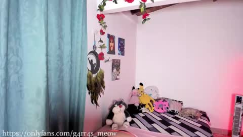 Snapshot of uryko_yor chatting on January 2025 12:43:02 AM online show from January 2025 12:43:02 AM