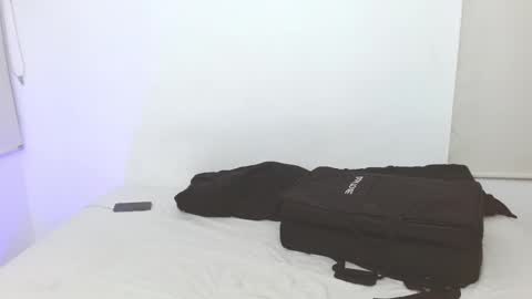 useronlypurple777 online show from November 2025 01:30:02 AM