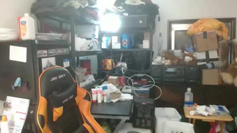 Snapshot of usgoober chatting on June 2026 02:07:01 AM Eric online show from June 2026 02:07:01 AM